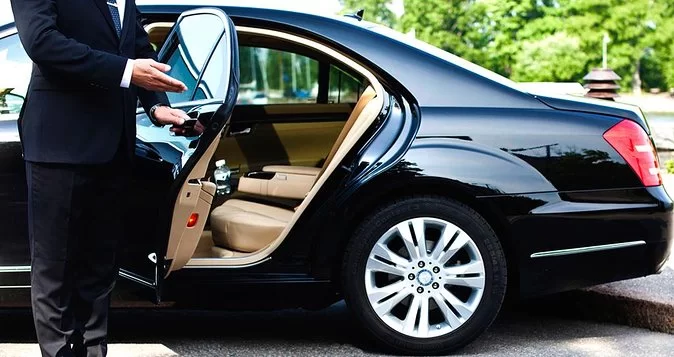What Is the Best Option for Airport Transfers? 1 private chauffeur brisbane