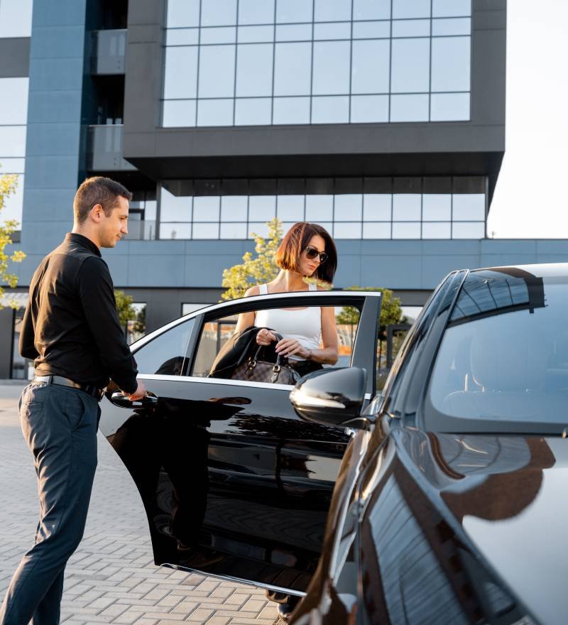 Luxury Car Transfer
